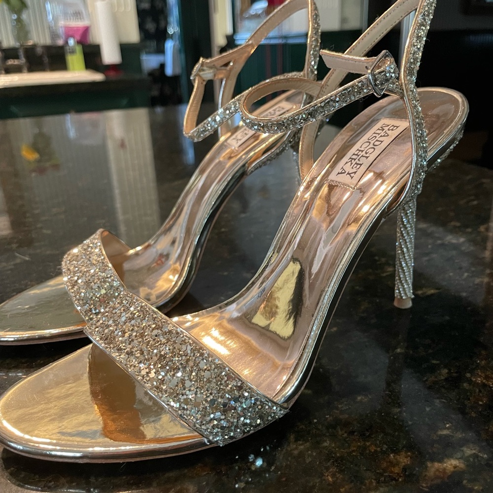BADGLEY MISCHKA Olympia Embellished Sandal size 10